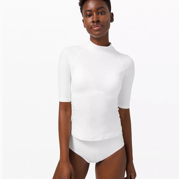 SOLD*******Waterside UV Protection Short-Sleeve Rash Guard size Large - Picture 1 of 2